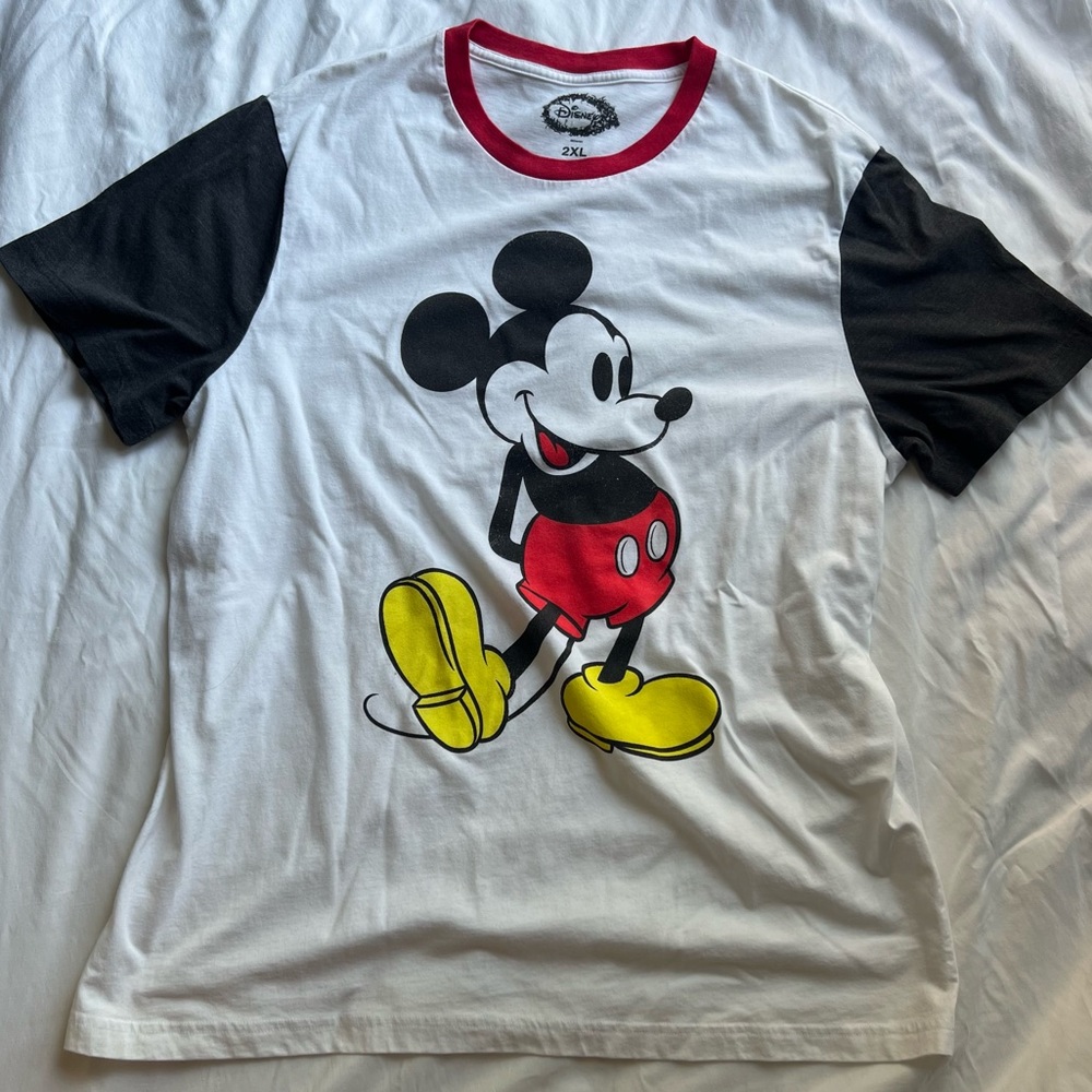 🍊3/$10 Disney Mickey Mouse T-Shirt